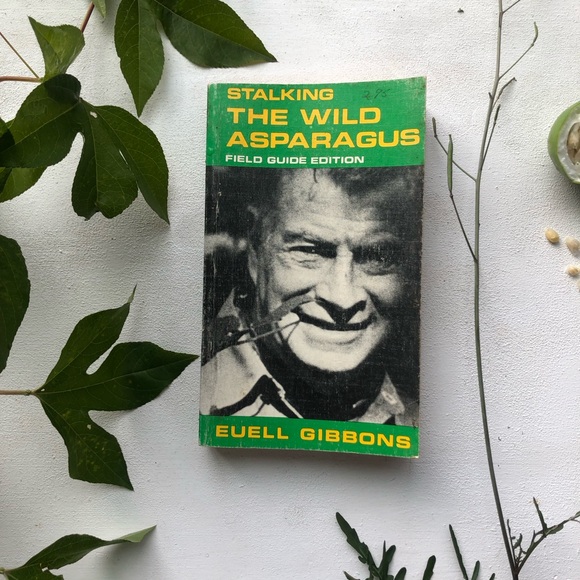 Stalking The Wild Asparagus: Field Guide Edition, by Euell Gibbons, 1970 reprint - Picture 3 of 17